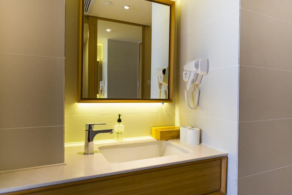 Ji Hotel Chengdu West Hi-Tech Zone Longhu Стая снимка