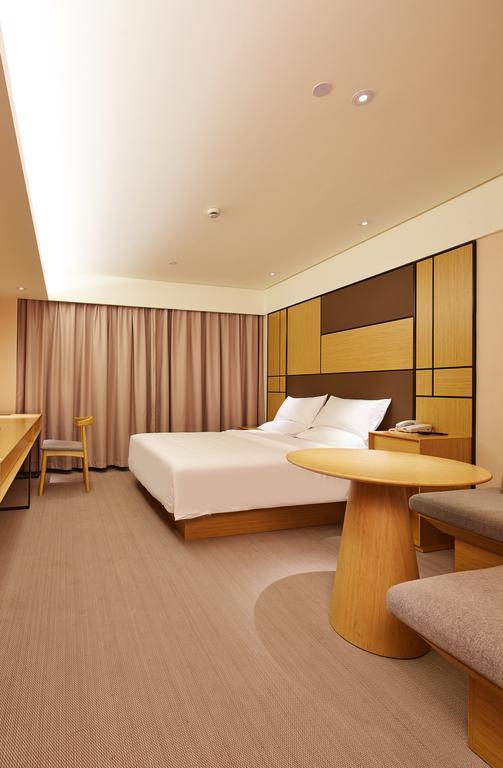 Ji Hotel Chengdu West Hi-Tech Zone Longhu Стая снимка