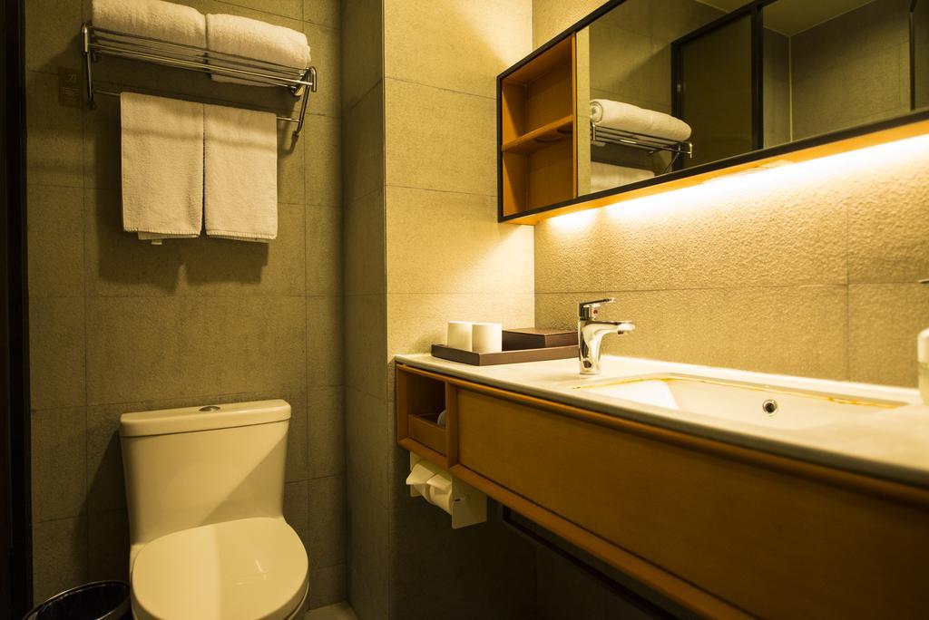 Ji Hotel Chengdu West Hi-Tech Zone Longhu Стая снимка